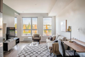 Ballard 1br w lounge nr restaurants bars SEA-646
